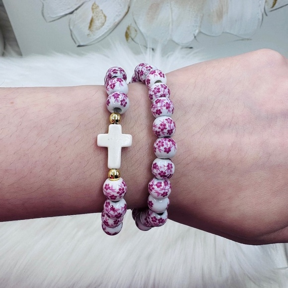 Chinese-Style Ceramic Floral Beaded Stretch Bracelet Pink floral Duo with Cross - Picture 4 of 6